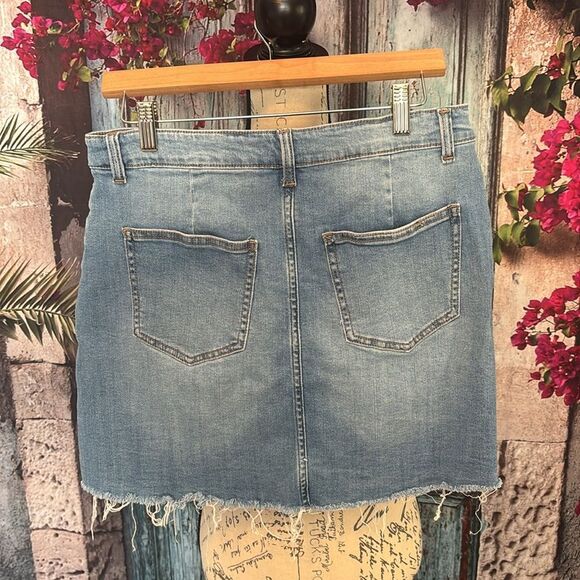 Wonder Nation raw hem denim mini skirt, size XL, good condition - Picture 7 of 12